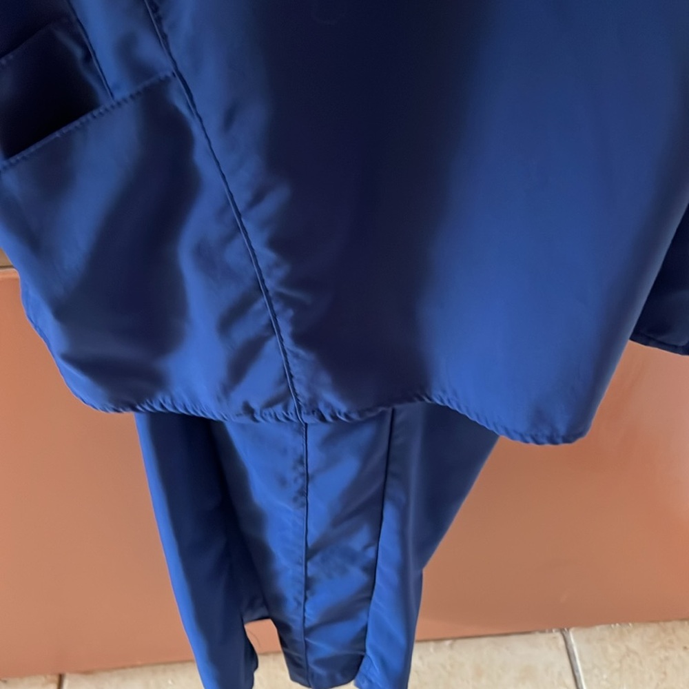 Like new women’s scrub set size 1x - Picture 2 of 3